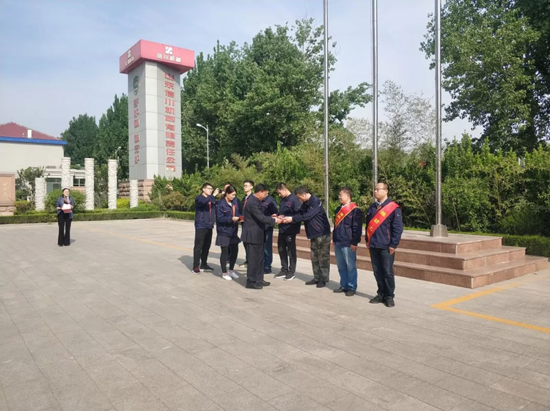 弘揚五四精神，創(chuàng)造青春輝煌，“五四精神”在激勵著信川全體員工覺醒向上！