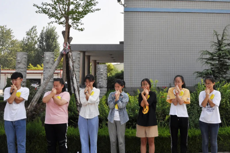 熱烈祝賀信川機(jī)械職工子弟金榜題名！