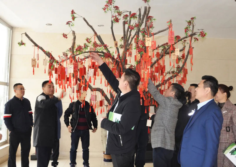 熱烈歡迎華商書院物流包裝聯(lián)盟蒞臨山東天利源參觀交流！